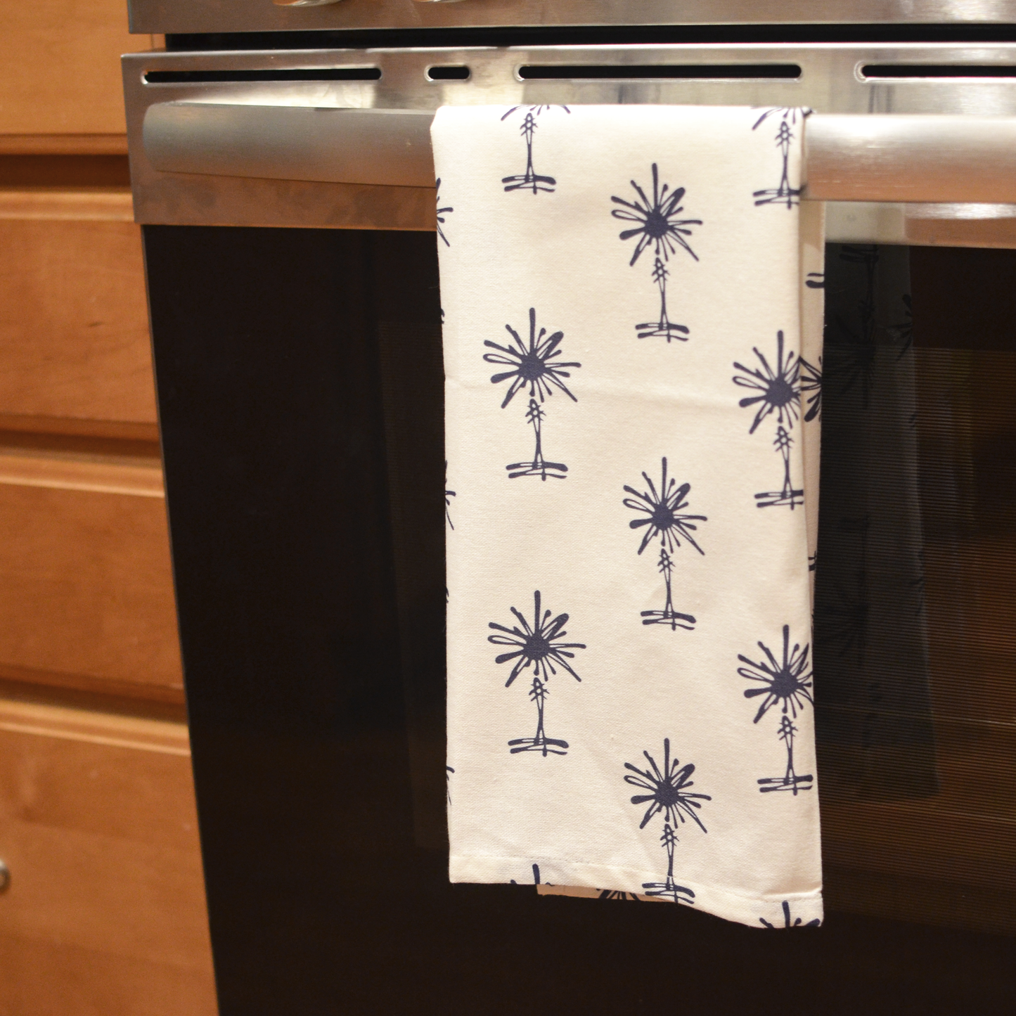 White Heritage Palmetto Tree Kitchen Towel