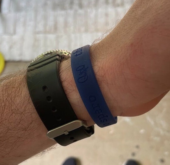 DUM SPIRO SPERO The Palmetto State South Carolina Silicone Wristbands | Garnet Black White