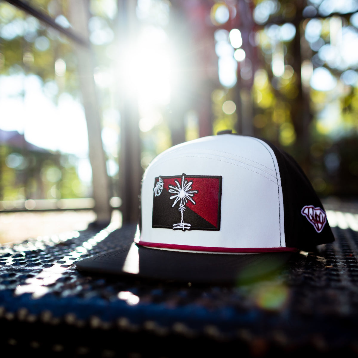 Quick-Dry Garnet State Flag Palmetto Snapback - Black/White